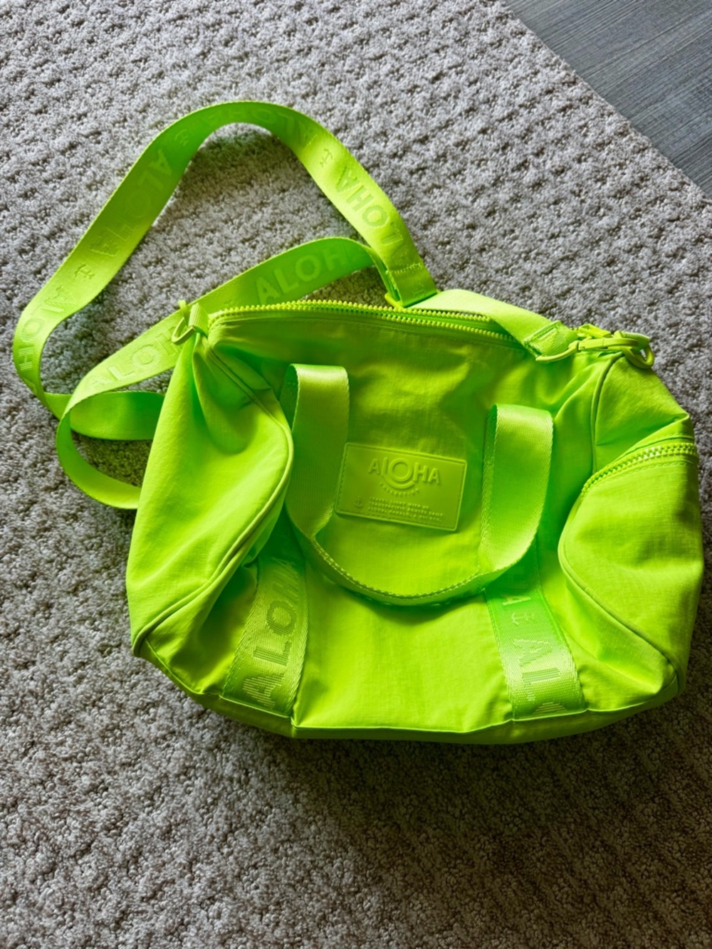 ALOHA COLLECTION KEEP IT LIGHT STUBBY DUFFLE